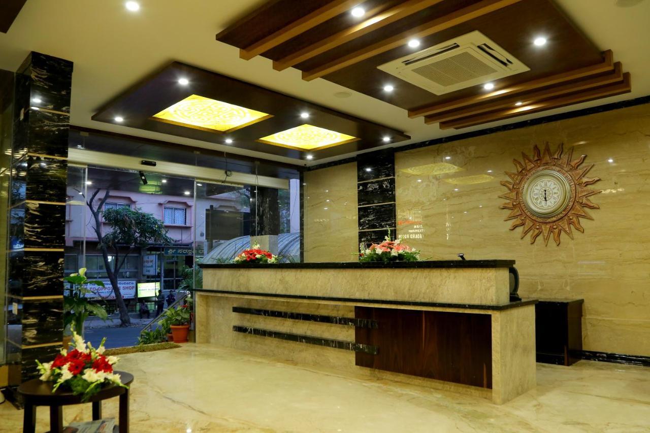 Hotel U.T.Elegance Бангалор Экстерьер фото